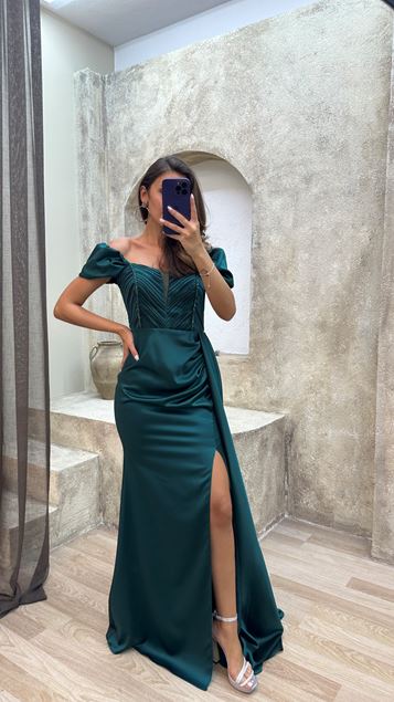 Emerald Green Shoulder Detail Draped Design Evening Dress