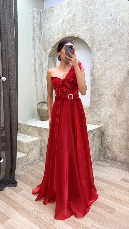 Kırmızı Tek Omuz Tül Detay Kemerli  Abiye Elbise