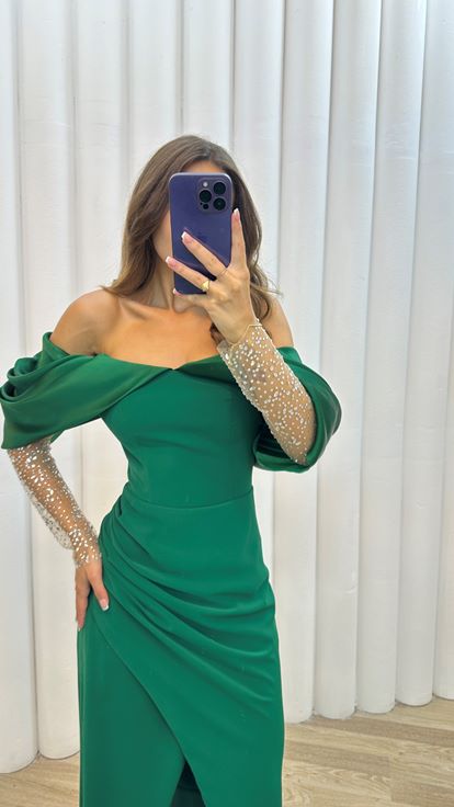 Emerald Boat Neck Tulle Sleeved Evening Dress