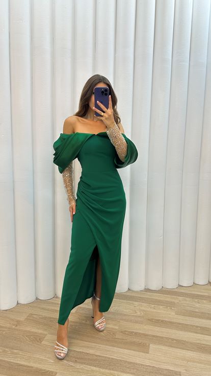 Emerald Boat Neck Tulle Sleeved Evening Dress