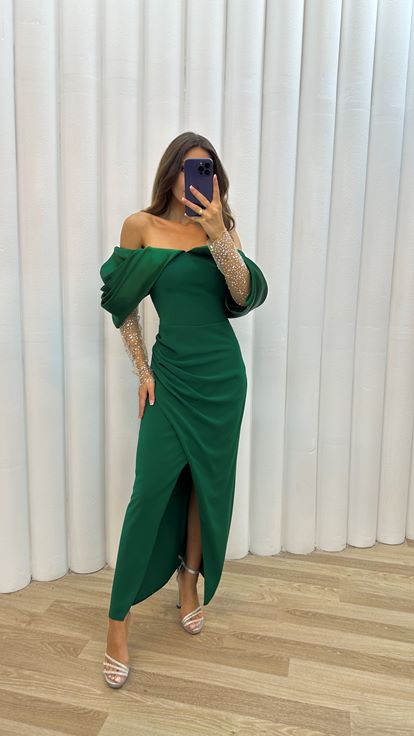 Emerald Boat Neck Tulle Sleeved Evening Dress