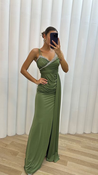 Haki Omuz Detay İşlemeli Drapeli Abiye Elbise