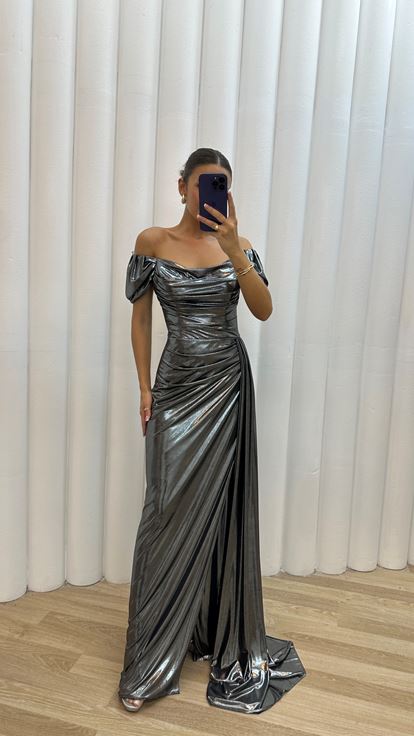 Silver Shoulder Detail Embroidered Drapeli Design Evening Dress