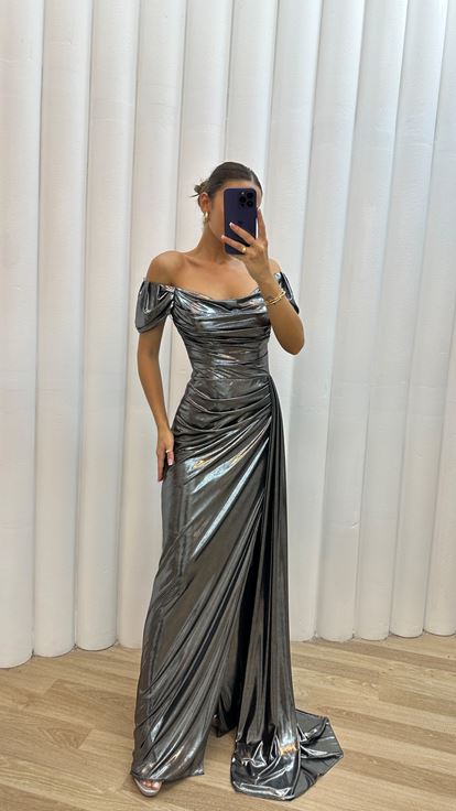 Silver Shoulder Detail Embroidered Drapeli Design Evening Dress