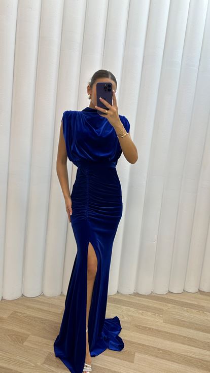 Saks Bat Bat Sleeve Design Velvet Evening Dress