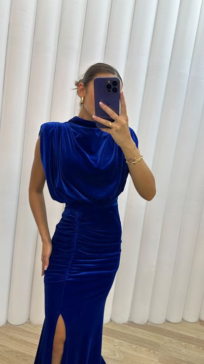 Saks Bat Bat Sleeve Design Velvet Evening Dress