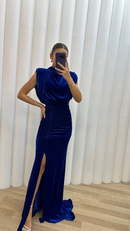 Saks Bat Bat Sleeve Design Velvet Evening Dress