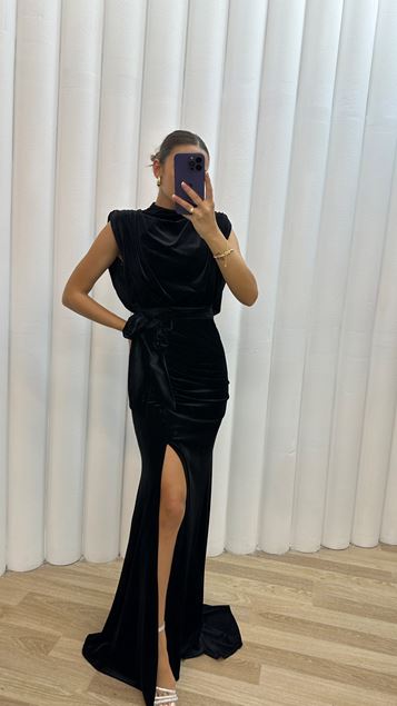 Black Bat Sleeve Design Velvet Evening Dress