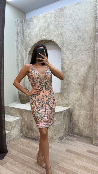 Orange V-Neck Chest Détail Robe de design brodée personnalisée