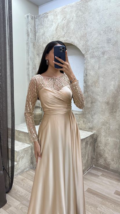 Bej Taş İşleme Detay Drapeli Tasarım Abiye Elbise