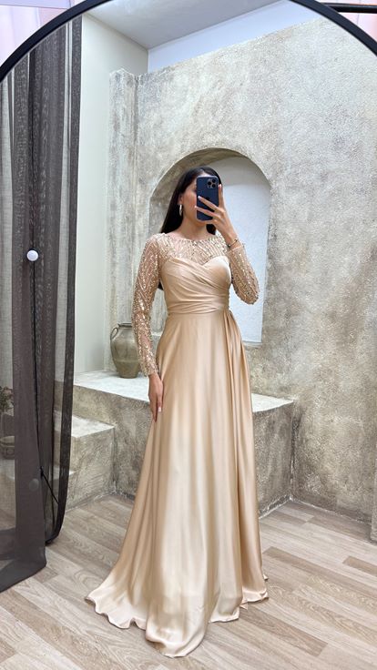 Bej Taş İşleme Detay Drapeli Tasarım Abiye Elbise