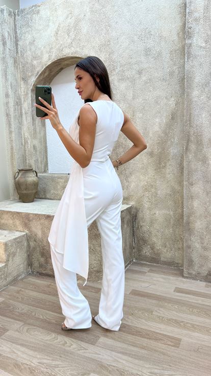 Beyaz Bel Detay Pliseli Tasarım Tulum