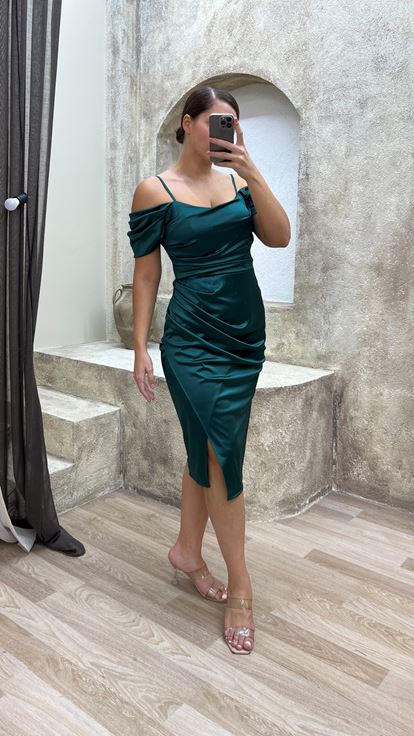 Emerald Green Strappy Satin Plus Size Evening Dress
