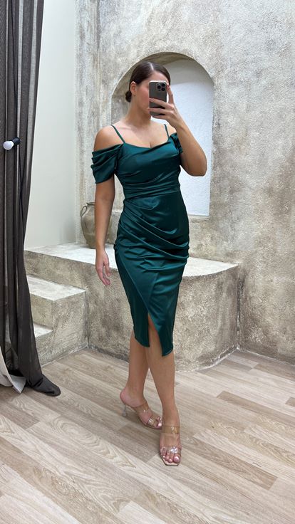Emerald Green Strappy Satin Plus Size Evening Dress