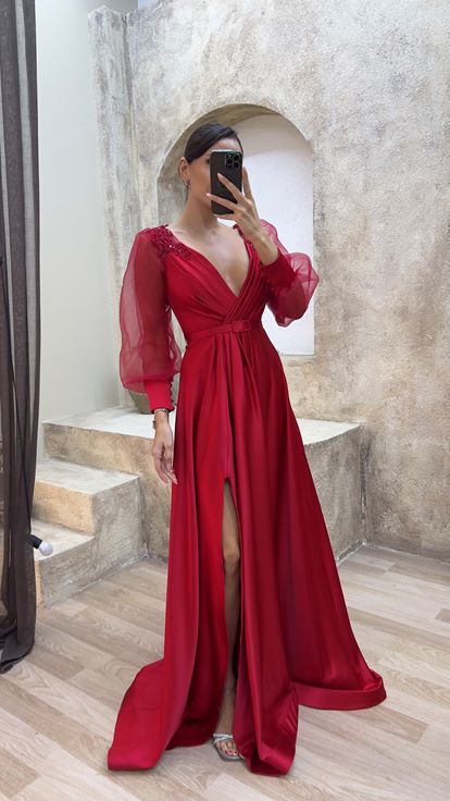 Kırmızı Balon Kol İşleme Omuzları İşlemeli Tasarım Abiye Elbise