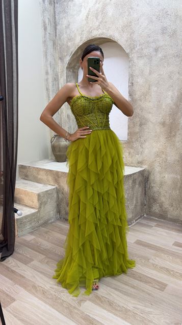 Falda bordada con correa de cuerda amarilla Vestido de noche de tul con volantes