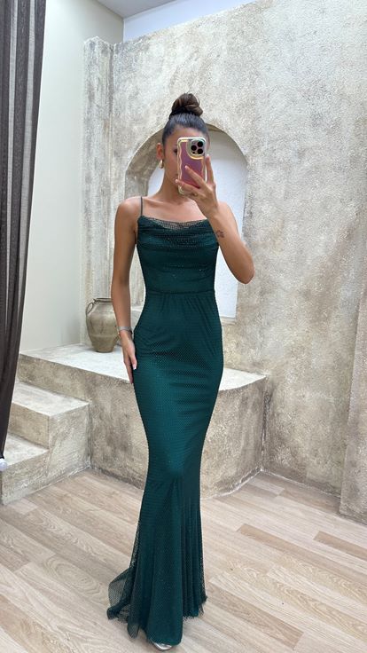 Zümrüt Degaje Yaka Abiye Elbise