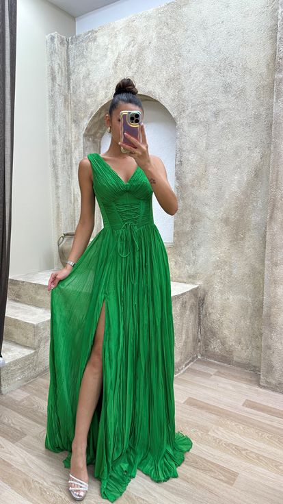 Green Crepe Fabric Evening Dress with Waist Detail