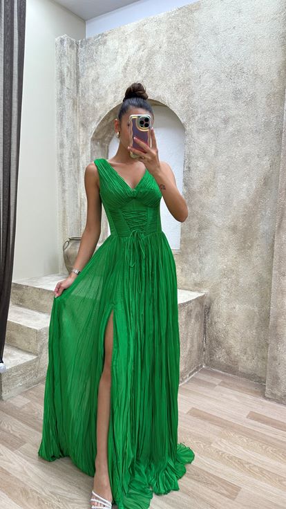 Green Crepe Fabric Evening Dress with Waist Detail