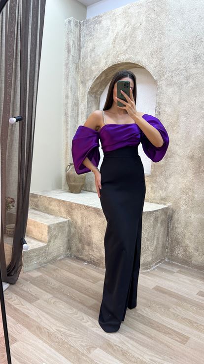 Abito da sera color prugna con spalline sottili e maniche a palloncino 