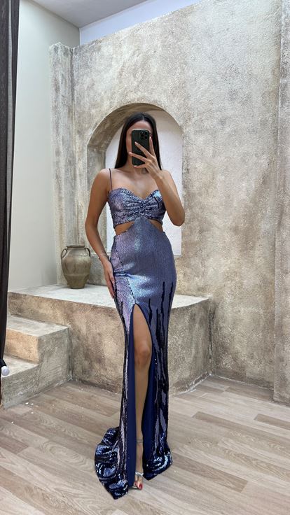 Vestido de noche de lentejuelas con detalle de cintura con correa de cuerda índigo