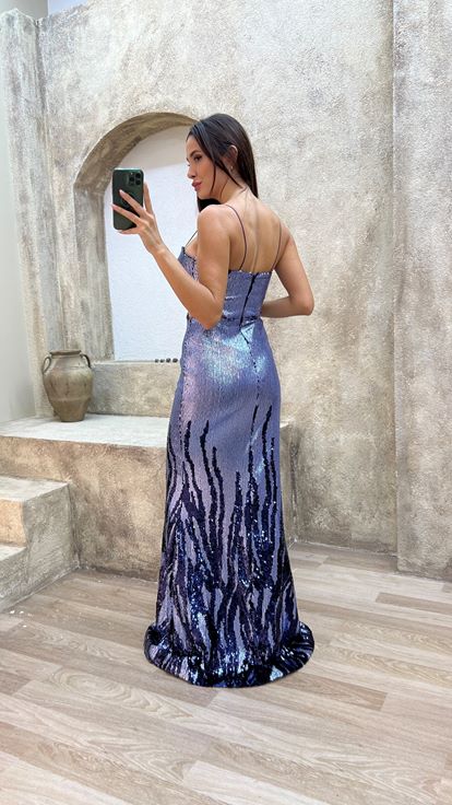 Vestido de noche de lentejuelas con detalle de cintura con correa de cuerda índigo