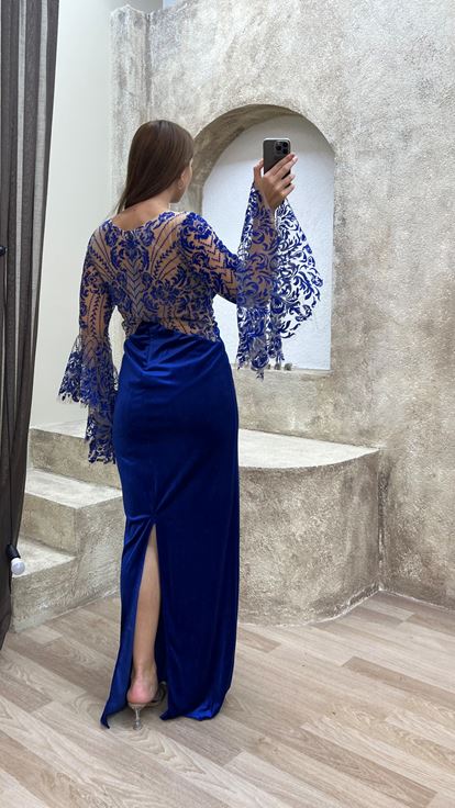 Saks Flog Détail Brodé Design Grande Taille Robe de Soirée Grande Taille