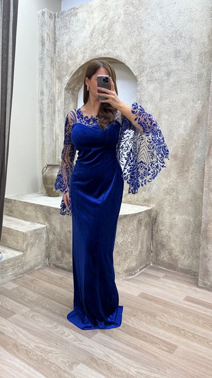 Saks Flog Détail Brodé Design Grande Taille Robe de Soirée Grande Taille