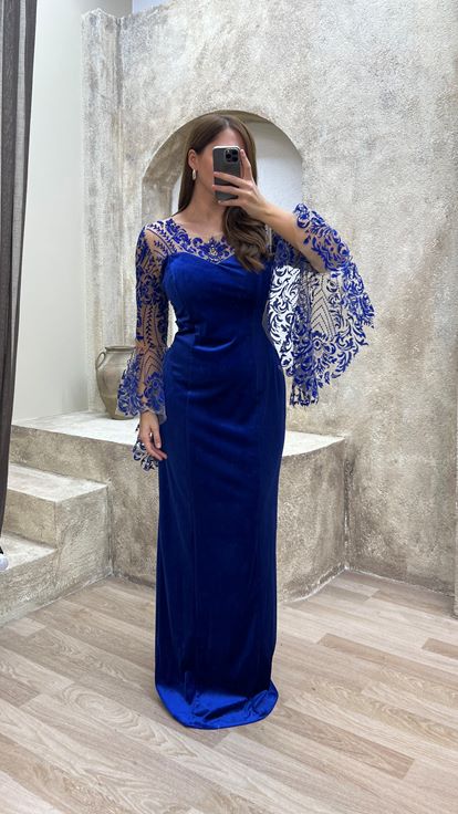 Saks Flog Détail Brodé Design Grande Taille Robe de Soirée Grande Taille