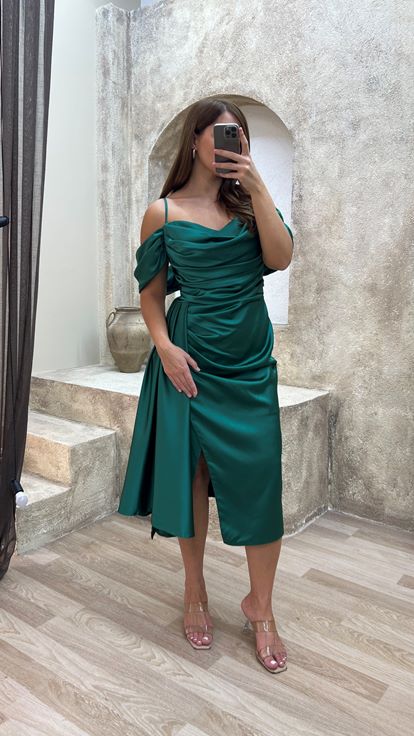 Emerald Green Spalla Dettaglio Design Shirred Design Midi Abito Di Grandi Dimensioni