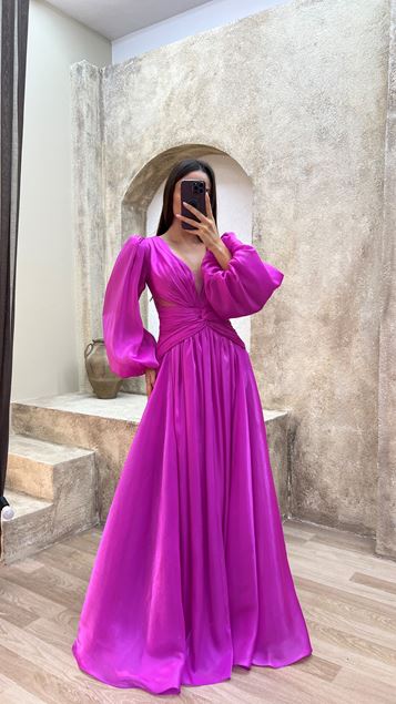Vestido de noche de satén con diseño de manga globo drapeado fucsia