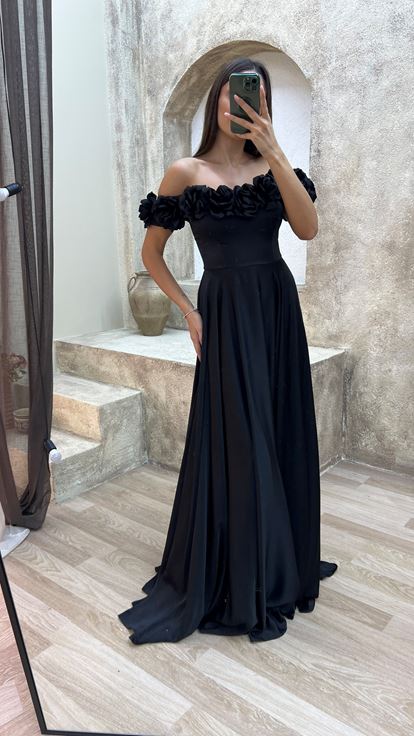 Design del dettaglio rosa nera Design satinato da sera in raso