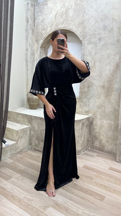 Siyah Bel Detay İşlemeli Tasarım Kadife Büyük Beden Abiye Elbise