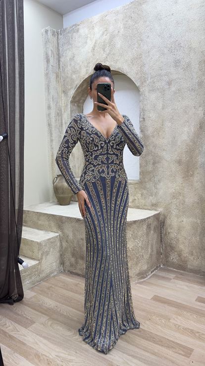 Indigo Col V Dos Détail Spécial Brodé Design Robe De Soirée