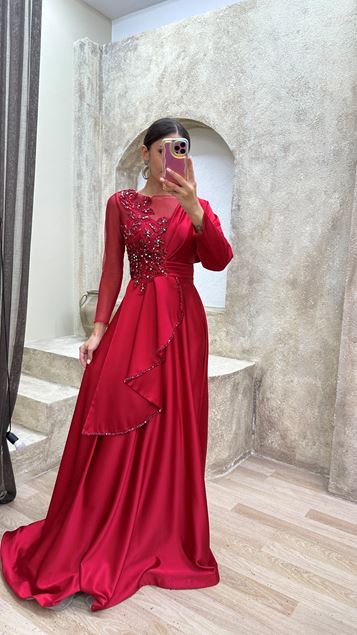 Kırmızı İşlemeli Kat Kat Tül Detay Tasarım Saten Abiye Elbise