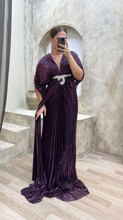 Cintura burdeos bordado con detalle de pliegue de piedra Diseño de talla grande vestido de noche