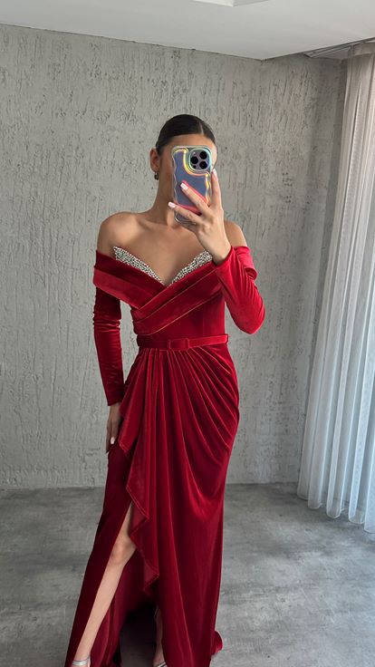 Red Chest Stone Embroidered Slit Design Velvet Evening Dress