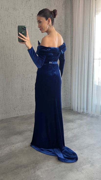 Navy Blue Chest Stone Embroidered Slit Design Velvet Evening Dress