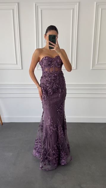 Robe de soirée transparente sans bretelles lilas avec détail rose