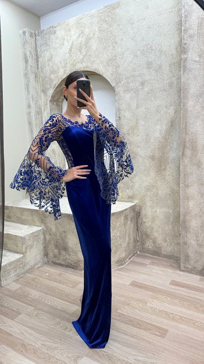 Saks Flog Detailed Embroidered Design Evening Dress