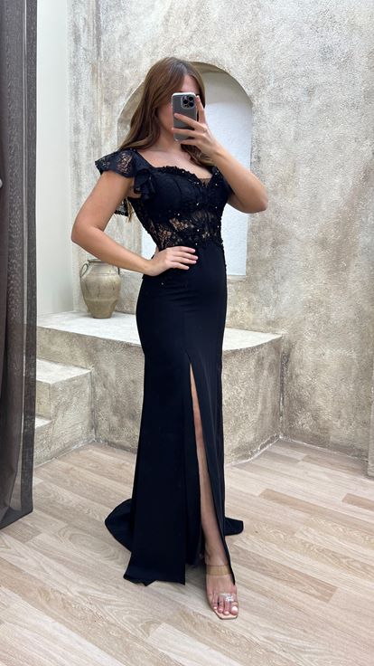 Siyah İşleme Detay Güpürlü Büyük Beden Abiye Elbise