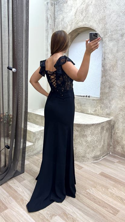 Siyah İşleme Detay Güpürlü Büyük Beden Abiye Elbise