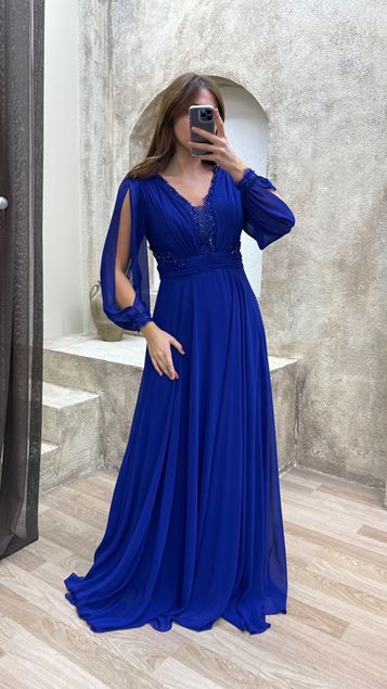 Saks Vestido de noche de tul de talla grande con cuello en V con cuello globo de diseño bordado