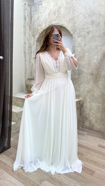 Beyaz V Yaka Balon Kol İşlemeli Tasarım Büyük Beden Abiye Elbise