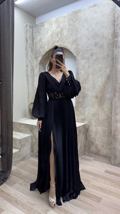 Black Balloon Sleeve Pleated Waist Detail Design Satin Evening Dress