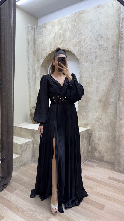 Black Balloon Sleeve Pleated Waist Detail Design Satin Evening Dress