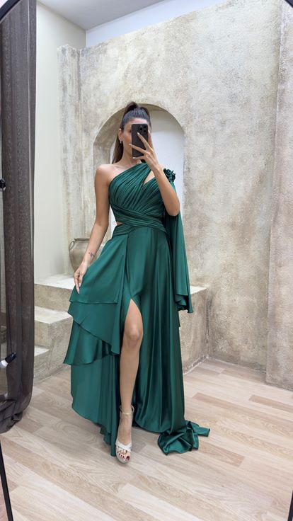 Emerald Green Balloon Sleeve Pleated Waist Detail Designed Satin Evening Dress