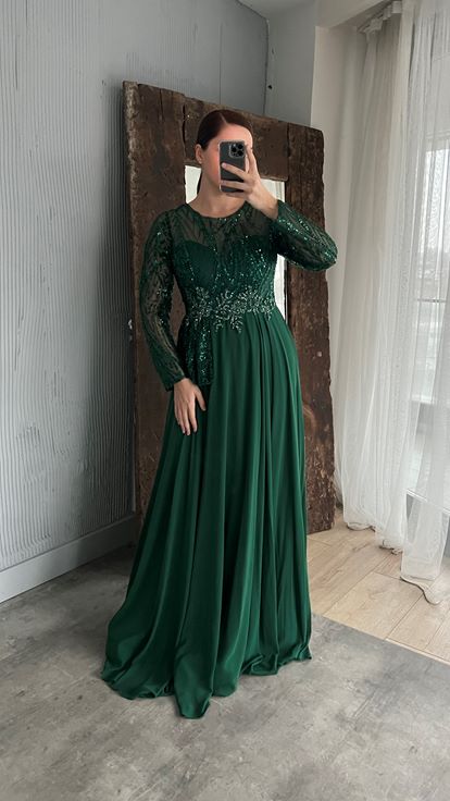 Emerald Green Waist Detail Embroidered Design Plus Size Evening Dress