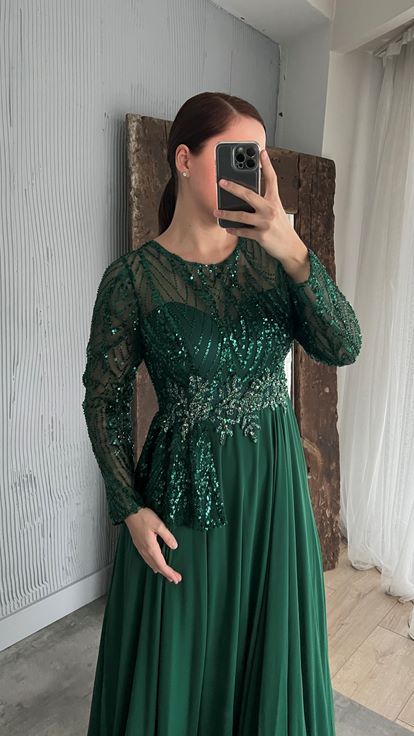 Emerald Green Waist Detail Embroidered Design Plus Size Evening Dress