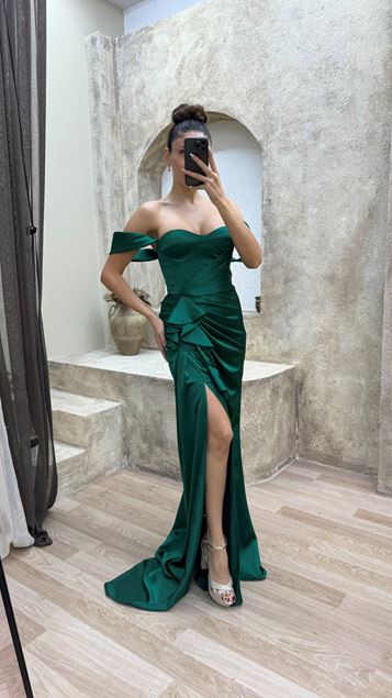 Emerald Green Sweetheart Neckline Flounce Detail Design Satin Evening Dress
